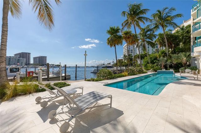 2 of 70 - 1660 W Glencoe Street #302, Coconut Grove, FL