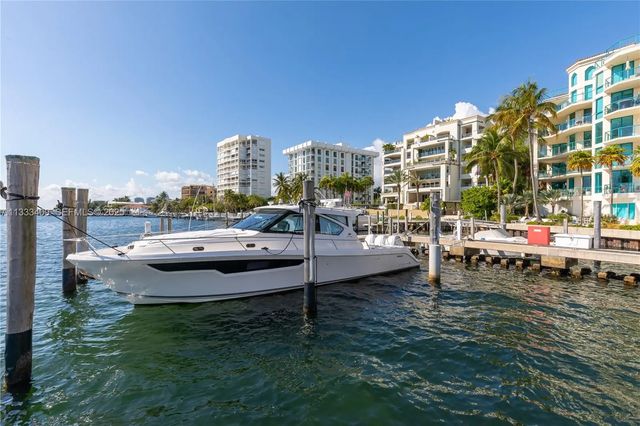 4 of 70 - 1660 W Glencoe Street #302, Coconut Grove, FL