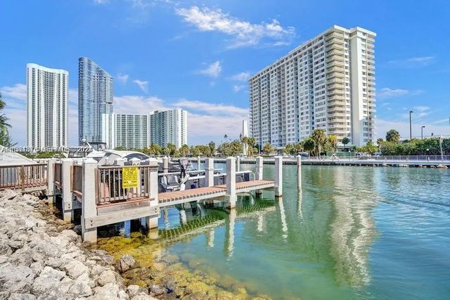 400 Kings Point Drive #1219, Sunny Isles Beach