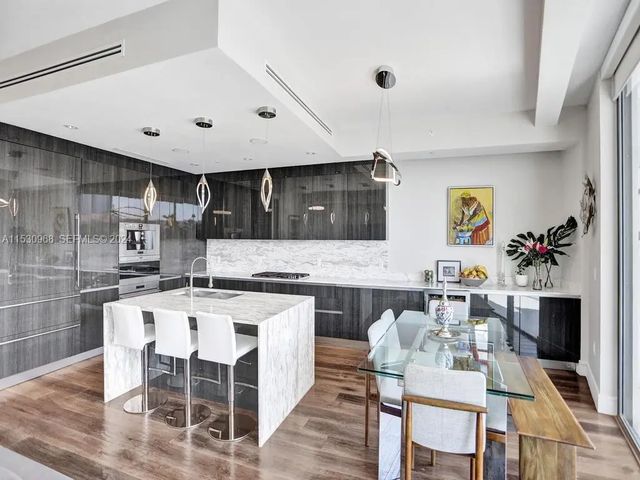 4 of 73 - 3250 Ne 188th Street #207, Aventura, FL
