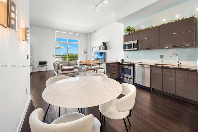 3 of 28 - 2001 Meridian Avenue #517, Miami Beach, FL