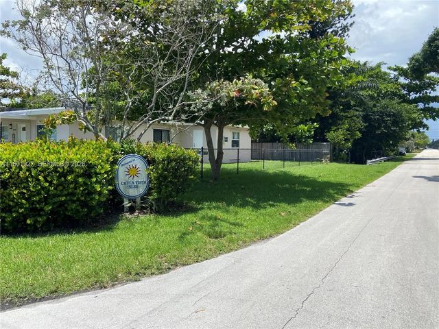 2 of 21 - 1739 Sw 28th Terrace, Fort Lauderdale, FL