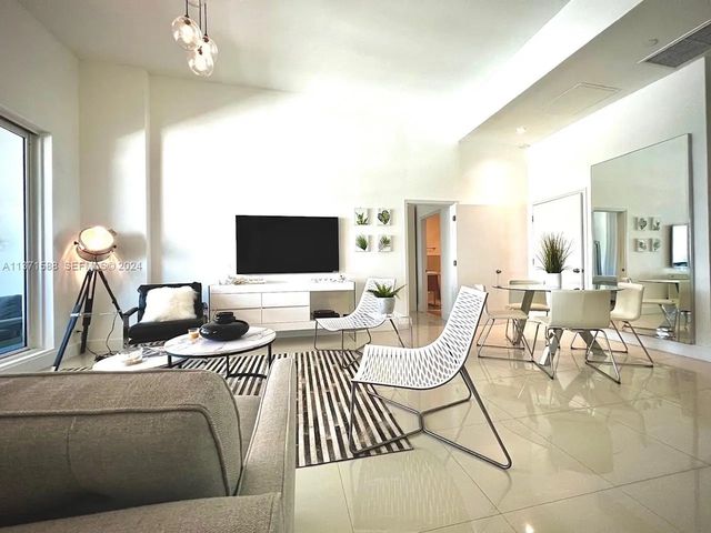 2 of 17 - 2301 Collins Avenue #1626, Miami Beach, FL