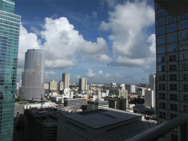 3 of 12 - 300 S Biscayne Boulevard #t-2709, Miami, FL