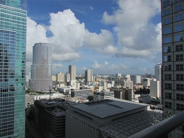 4 of 12 - 300 S Biscayne Boulevard #t-2709, Miami, FL
