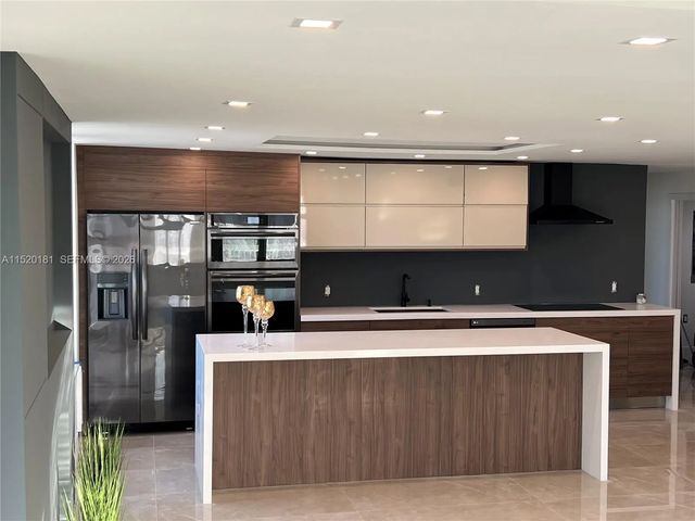 3 of 38 - N/A, Sunny Isles Beach, FL