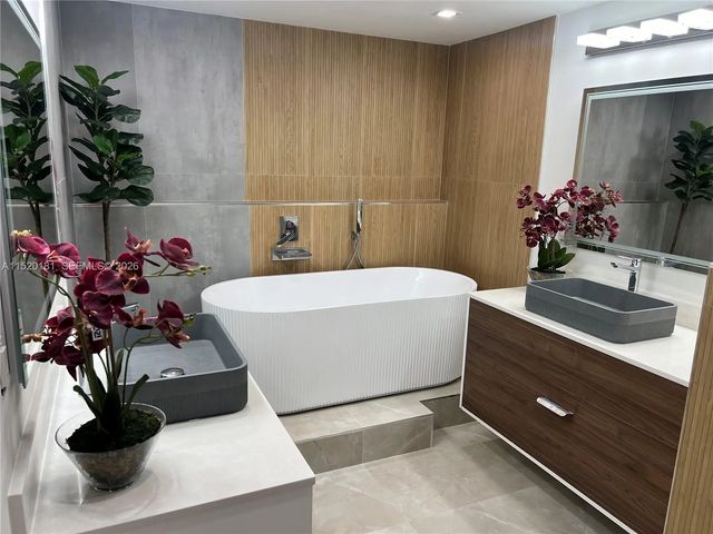 5 of 38 - N/A, Sunny Isles Beach, FL