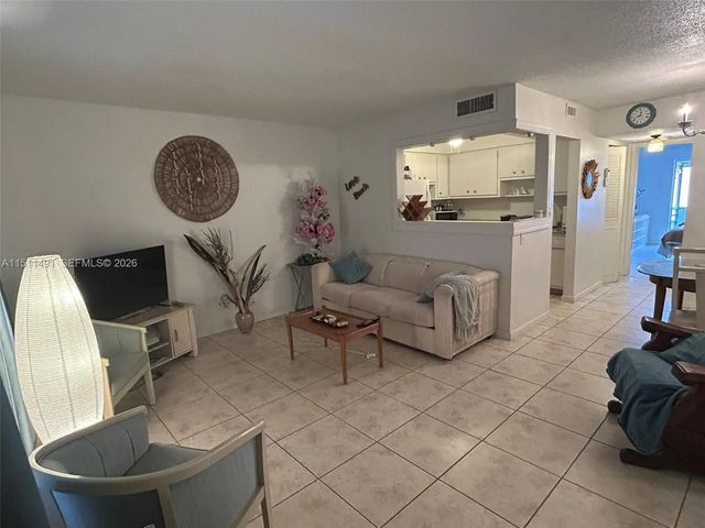 2901 Nw 47th Terrace #344b, Lauderdale Lakes