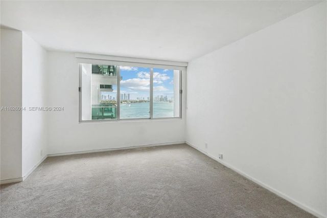 2 of 11 - 1000 West Avenue #821, Miami Beach, FL