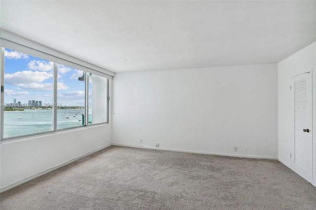 3 of 11 - 1000 West Avenue #821, Miami Beach, FL