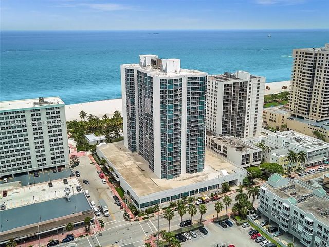 4 of 37 - 2655 Collins Avenue #706, Miami Beach, FL