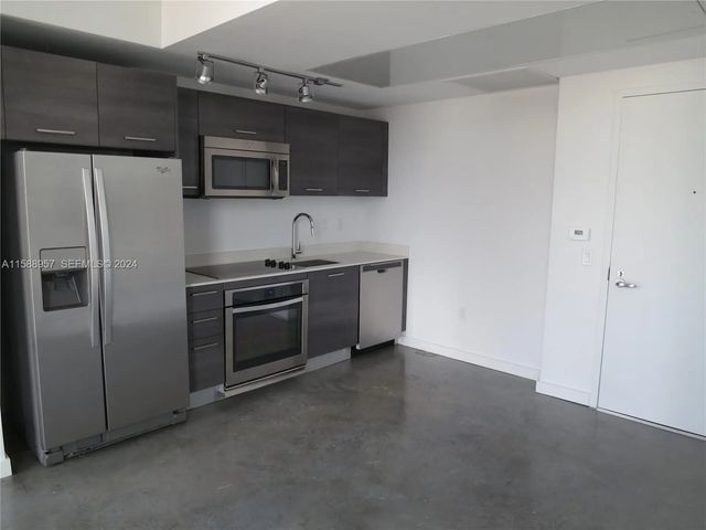 2 of 12 - 151 Se 1 Street #1704, Miami, FL