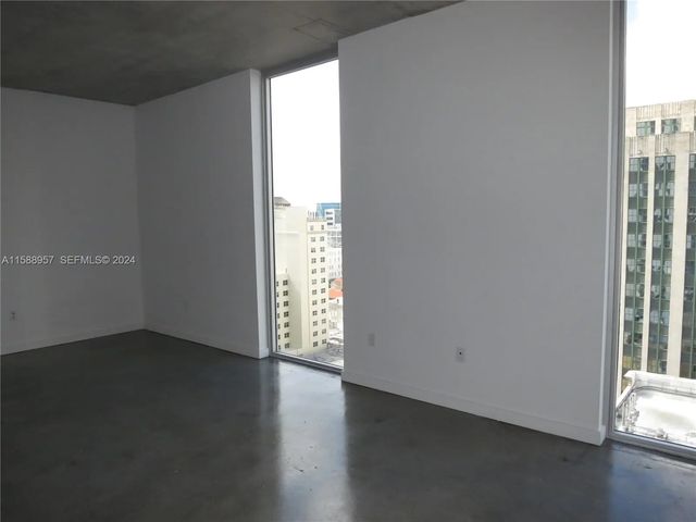 4 of 12 - 151 Se 1 Street #1704, Miami, FL