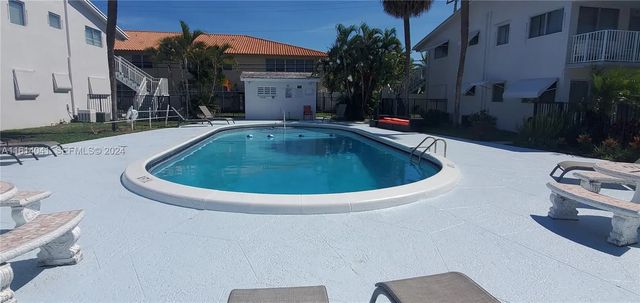 2 of 25 - 2000 Ne 51st Court #107, Fort Lauderdale, FL