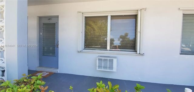 4 of 25 - 2000 Ne 51st Court #107, Fort Lauderdale, FL