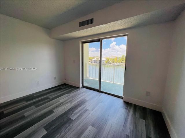 5 of 21 - 8260 Sw 210th Street #220, Cutler Bay, FL