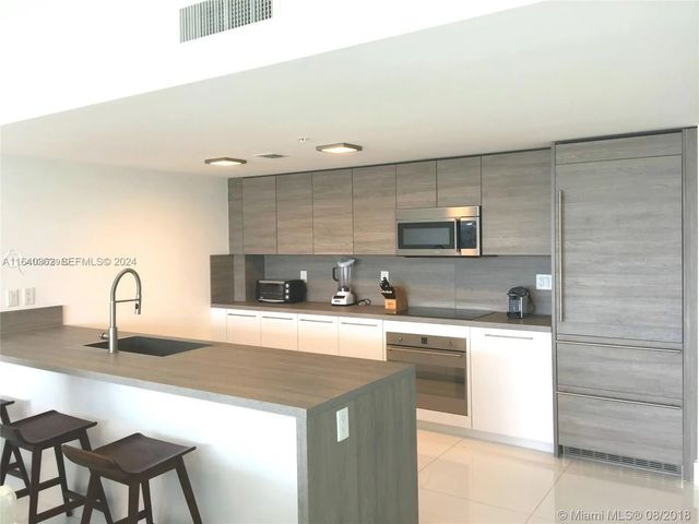 2 of 32 - 400 Sunny Isles Boulevard #1019, Sunny Isles Beach, FL