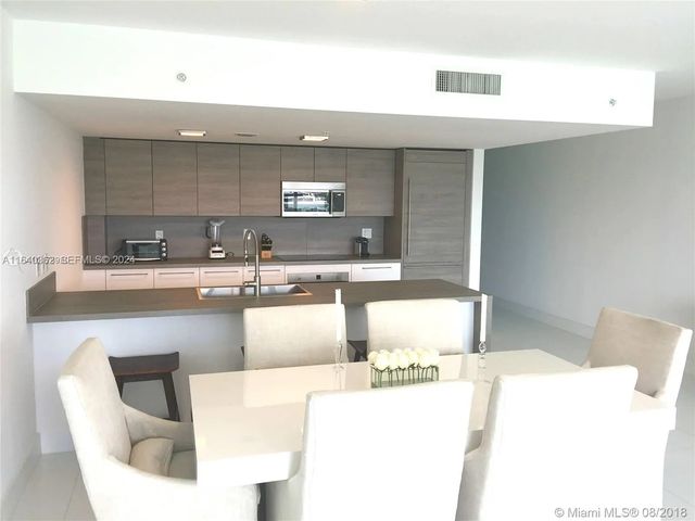 5 of 32 - 400 Sunny Isles Boulevard #1019, Sunny Isles Beach, FL