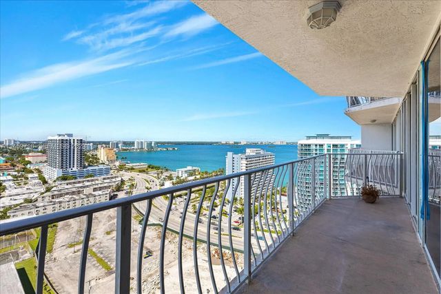 7601 E Treasure Drive #2404, North Bay Village