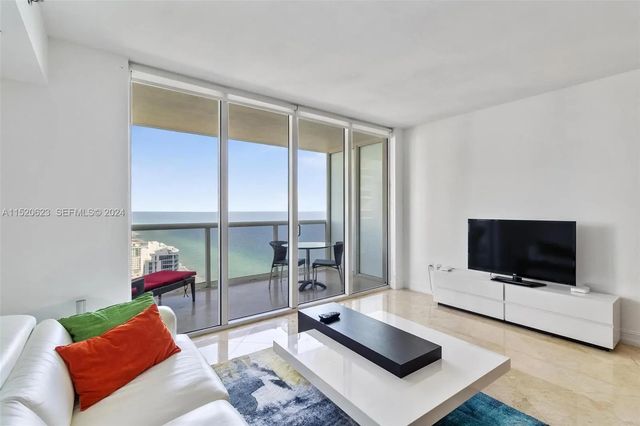 1830 S Ocean Drive #3809, Hallandale Beach