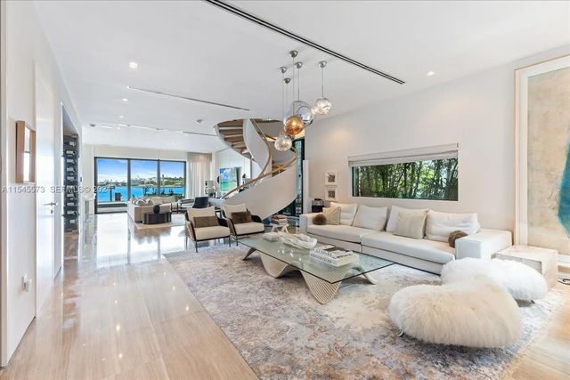 4 of 51 - 401 E Rivo Alto Drive, Miami Beach, FL