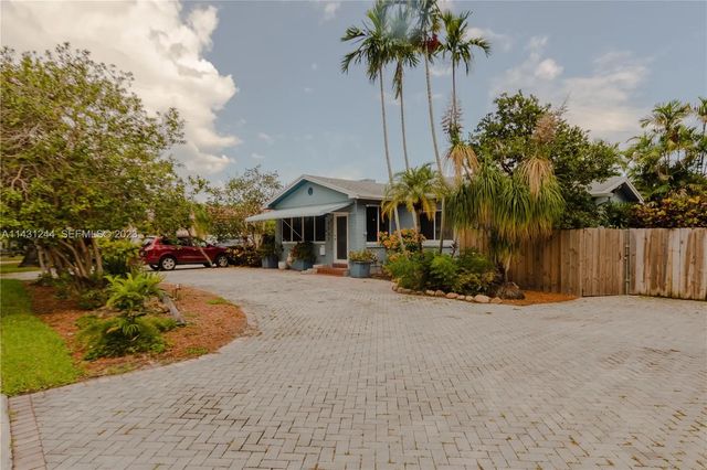 2 of 21 - 2533 Fillmore Street, Hollywood, FL