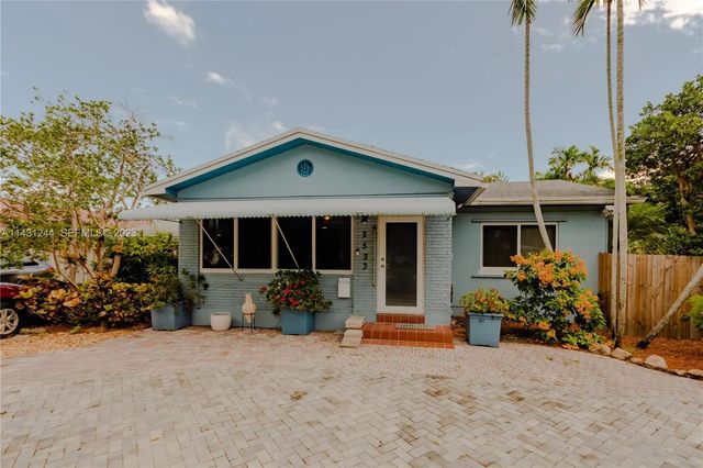 3 of 21 - 2533 Fillmore Street, Hollywood, FL