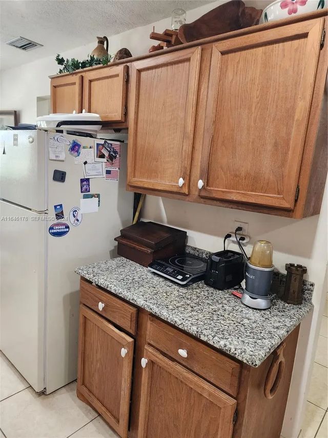 5 of 18 - 393 Sw 35th Street #393, Palm City, FL