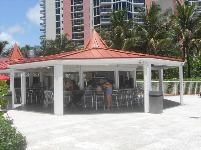 4 of 12 - 19201 Collins Avenue #637, Sunny Isles Beach, FL