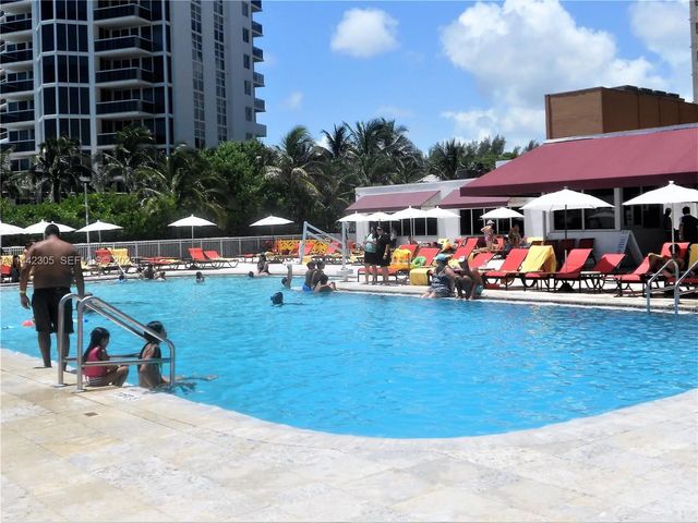 5 of 12 - 19201 Collins Avenue #637, Sunny Isles Beach, FL