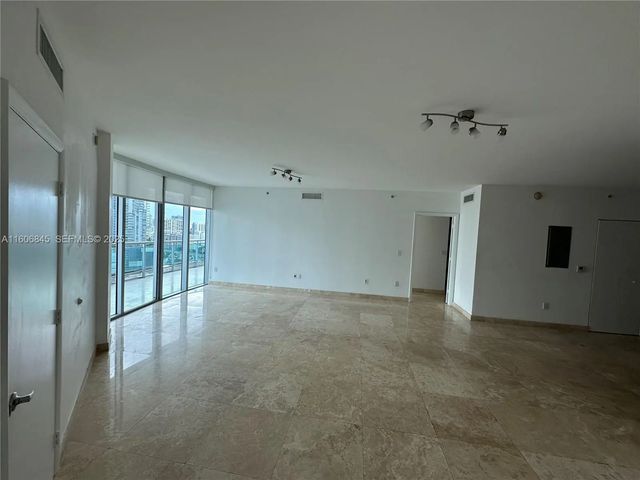 3 of 32 - 350 S Miami Avenue #2302, Miami, FL