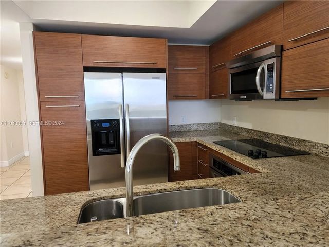 5 of 18 - 2641 N Flamingo Road #2007n, Sunrise, FL