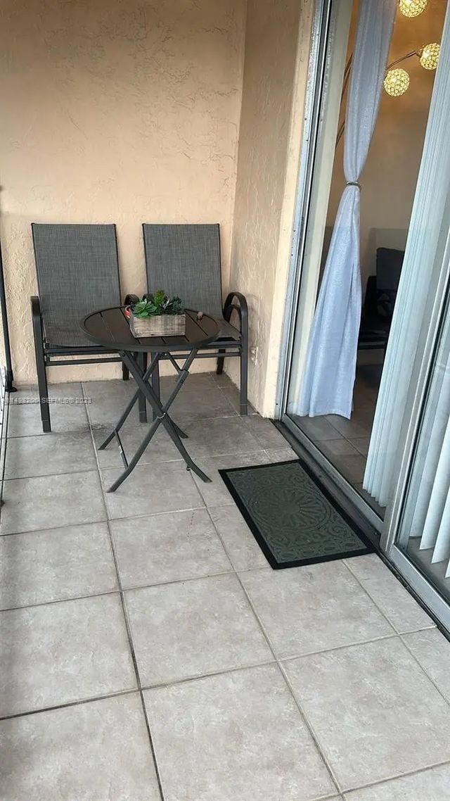 3 of 16 - 480 Executive Center Drive #4l, West Palm Beach, FL
