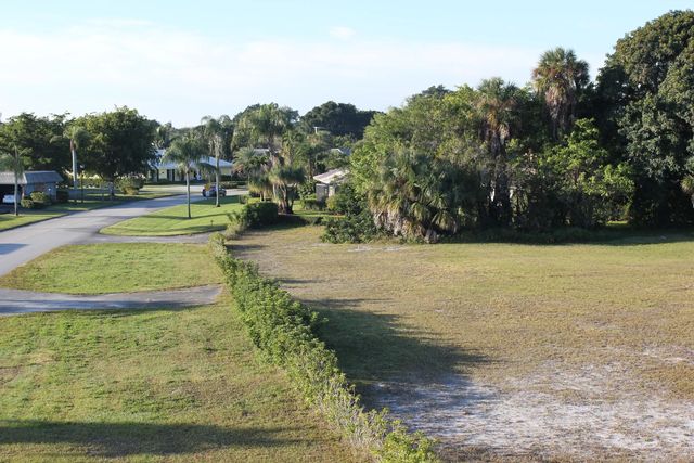 5 of 6 - 331 Orange Tree Drive, Atlantis, FL