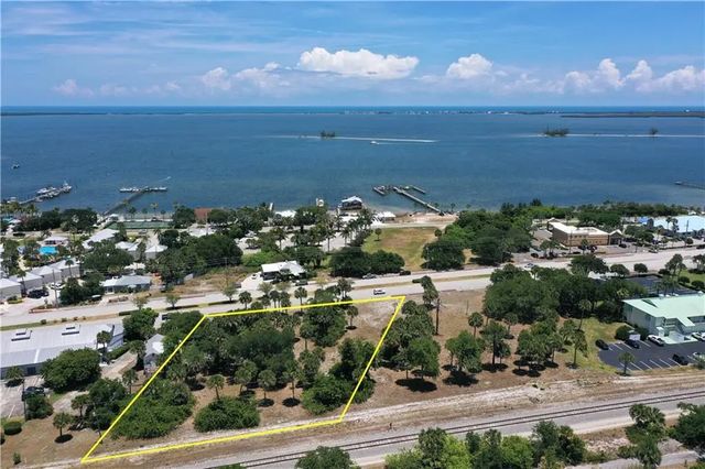 1531 Us Highway 1 Highway, Sebastian