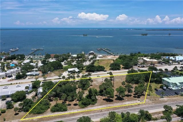1531 Us Highway 1 Highway, Sebastian