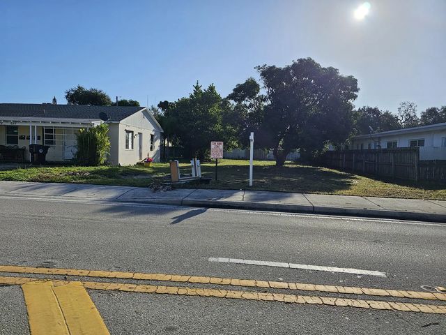 618 N Federal Highway, Lake Worth Beach