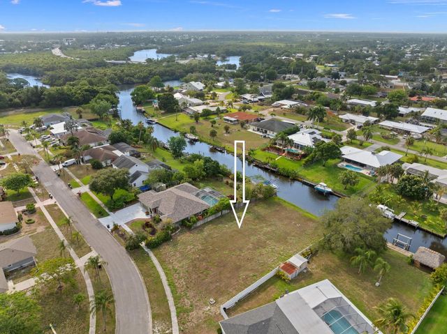 4 of 9 - 420 Ne Cornwall Avenue, Port St. Lucie, FL