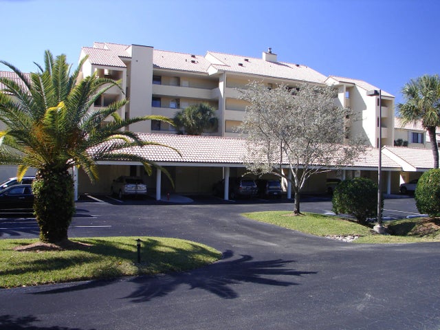 Photo of Listing #R10211739