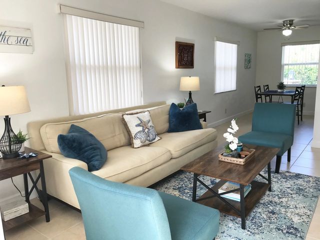 4 of 8 - 685 Glouchester Street #s, Boca Raton, FL