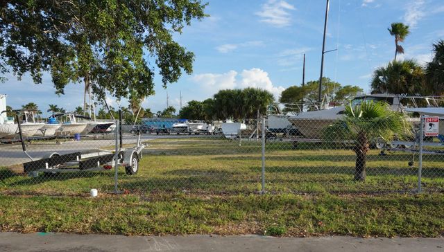 21 Fishermans Wharf Road, Fort Pierce