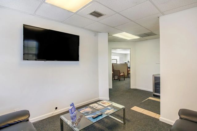 3 of 20 - 710 E Hillsboro Boulevard #1, Deerfield Beach, FL