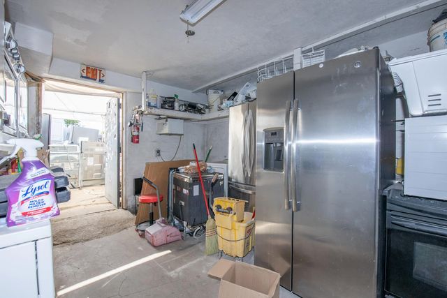 3 of 11 - 928 S Dixie Highway, Lake Worth Beach, FL