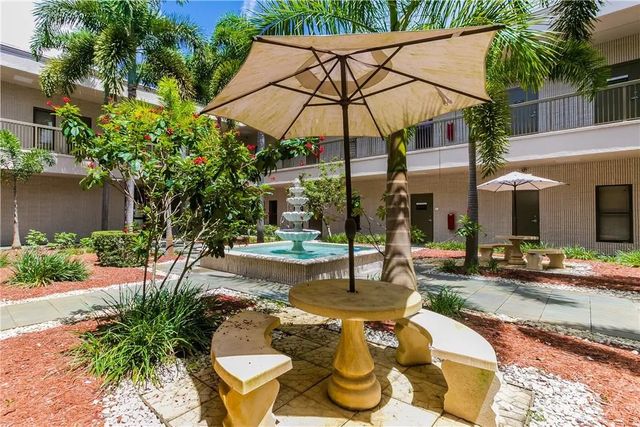 5 of 7 - 1500 N University Drive #201, Coral Springs, FL