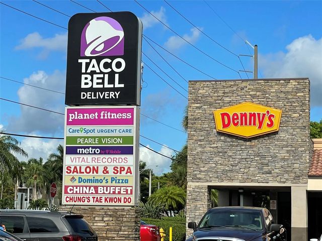 18606 Nw 67th Avenue, Hialeah