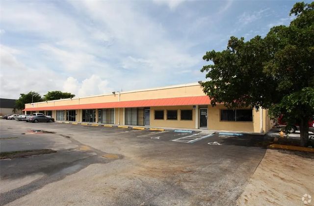1601 Nw 38th Avenue, Lauderhill
