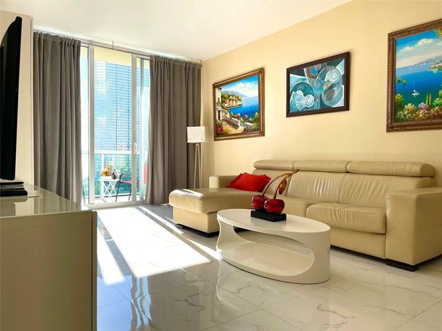 2 of 20 - 19370 Collins Avenue, Sunny Isles Beach, FL