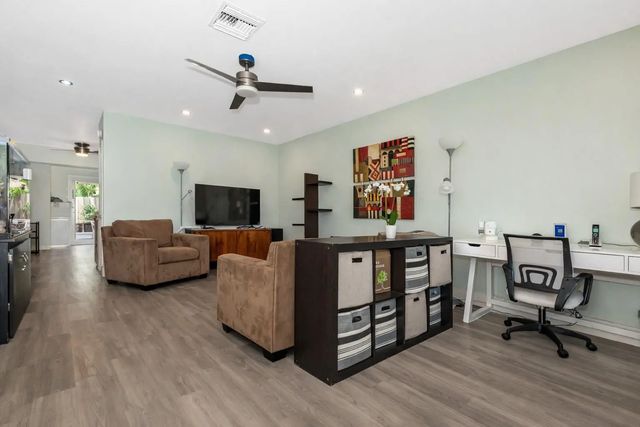 4 of 43 - 1425 Ne 55th Street, Fort Lauderdale, FL