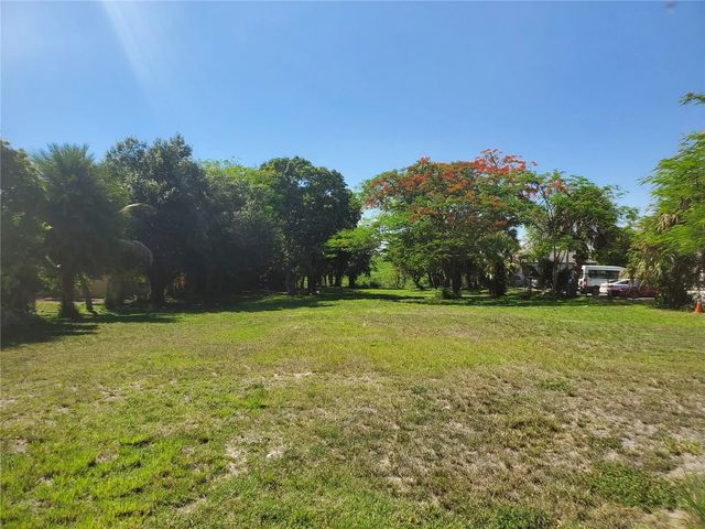 1697 E Main Street, Pahokee