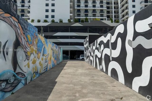 3 of 7 - 2020 Harrison Street, Hollywood, FL